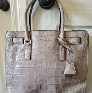 Michael Kors Dillon East West Satchel
